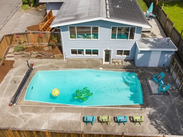 8132 208th Place SW, Edmonds, WA 98026