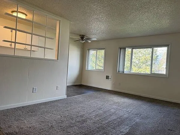 Hawthorne Villa Apartments — Photo 7