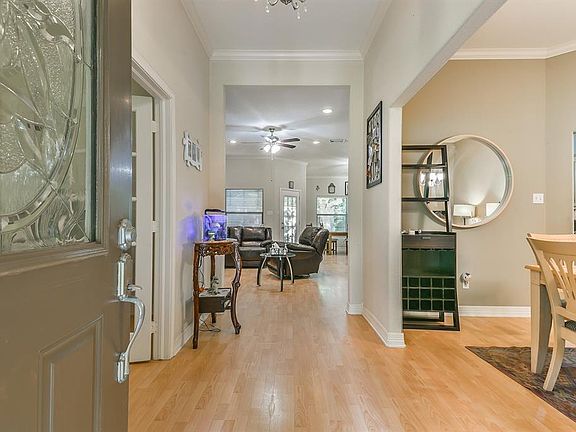 4th image of 4001 Galveston Ave