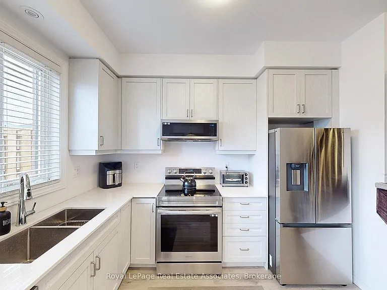 461 Blackburn Dr #40 — Photo 9