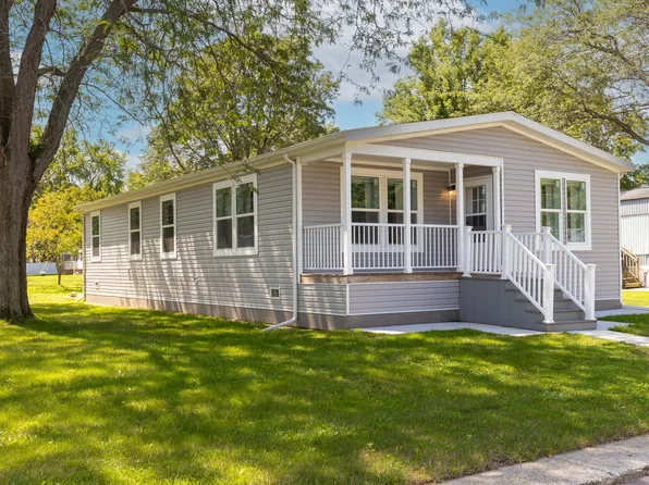 714 Mill St #32, Leslie, MI 49251