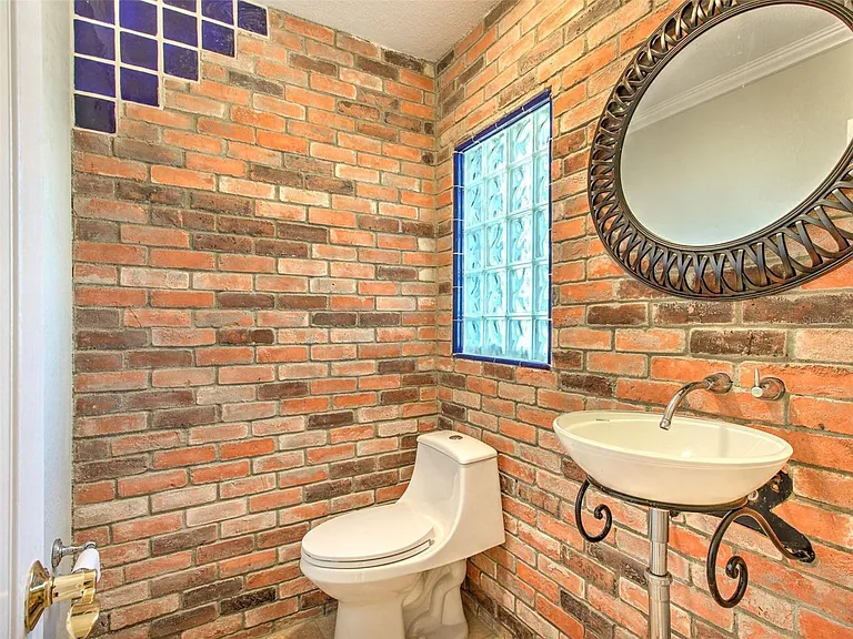 4711 W San Rafael St — Photo 11