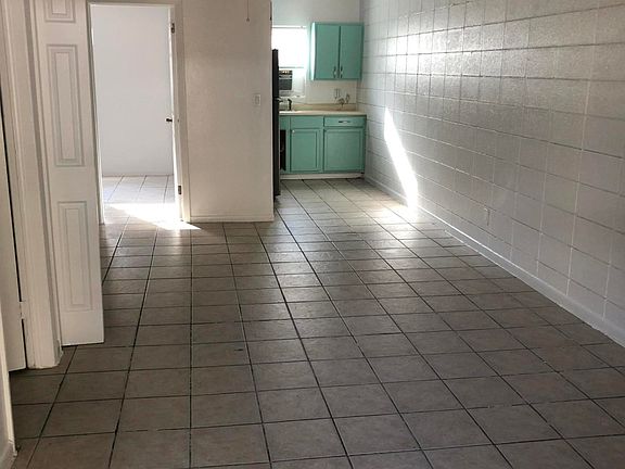 3rd image of 2963 Ernest St