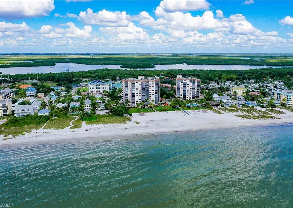 Caper Beach Club Apartments - Fort Myers Beach, FL | Zillow