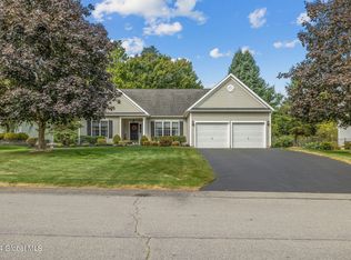78 Shinnecock Hills Dr, Albany, NY 12205