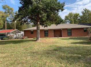 1028 Pierre St, Manhattan, KS 66502