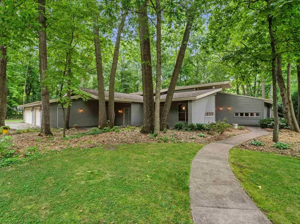 1525 S Weimar St, Appleton, WI 54915
