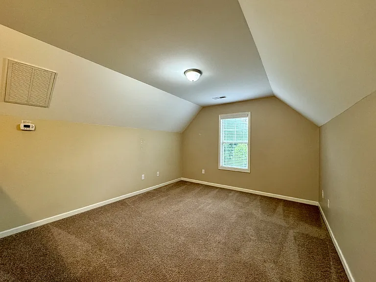267 Boswell St — Photo 13