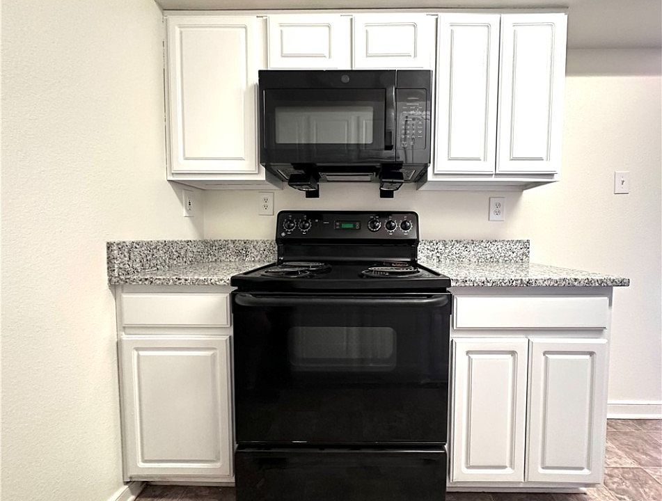 2nd image of 3516 W Richmond Rd #U24