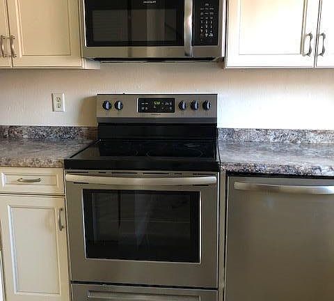 2nd image of 2200 S Palmetto Ave #C020