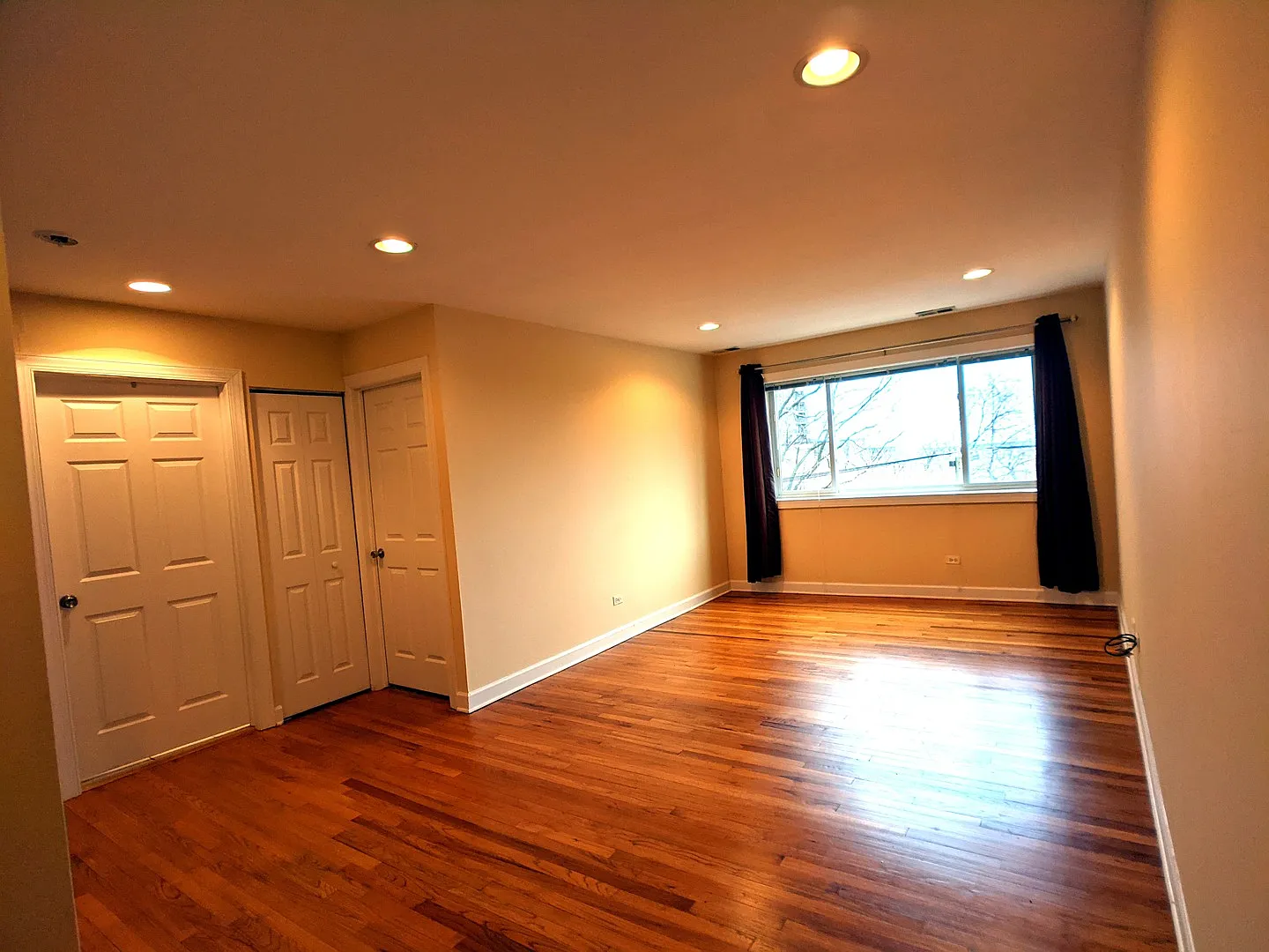 1 bed, 700 sqft, $1,850 — Photo 2