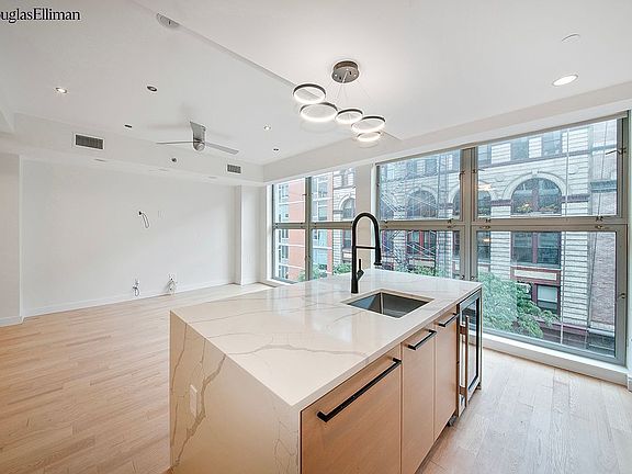 5th image of 136 W 17th St #5