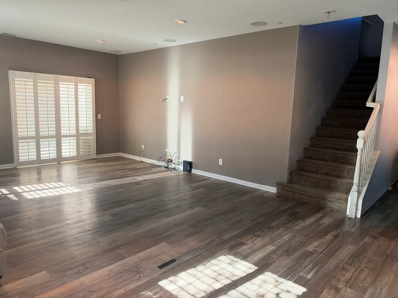 3 bed, 2.5 bath, 1895 sqft, $4,000 — Photo 3