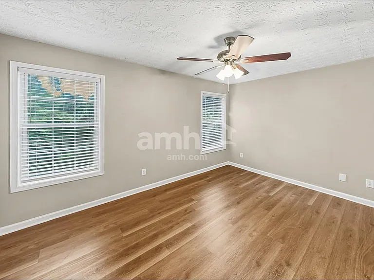 20 Kentshire Pl — Photo 9