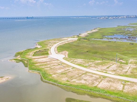 4th image of 1502 Bay Pointe Dr