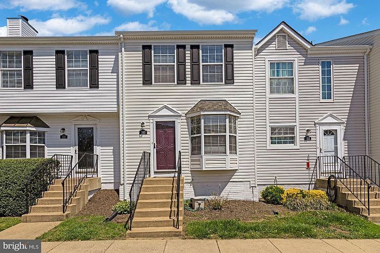 1st image of 103 Picadilly Ln #94