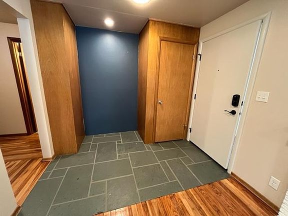 2nd image of 518 W 6th Ave #3