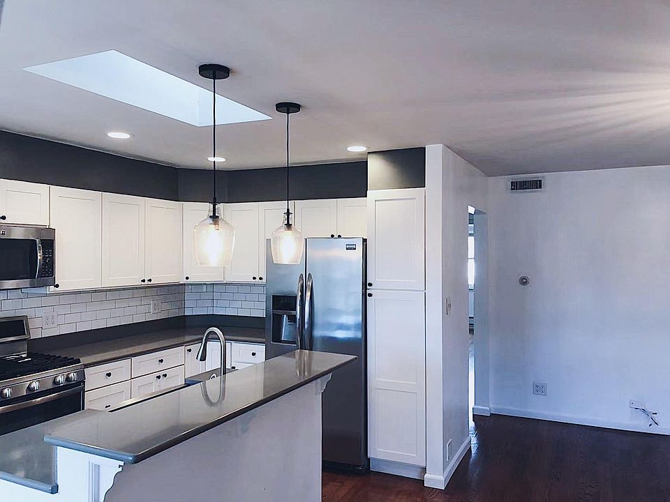 1st image of 7619 Caldwell Ave #2