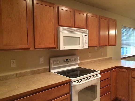 3rd image of 10022 19th Ave Ct S