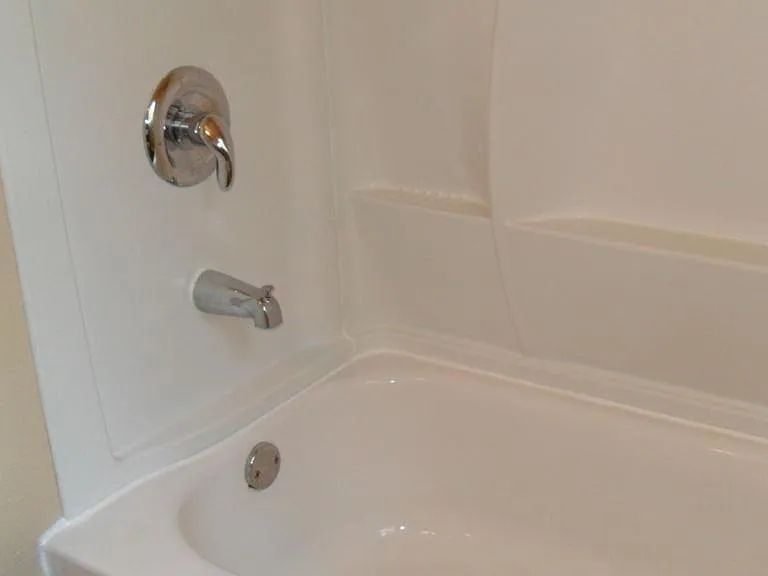 1116 E Glenn Ave — Photo 6