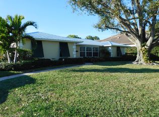 10131 Seagrape Way, Palm Beach Gardens, FL 33418