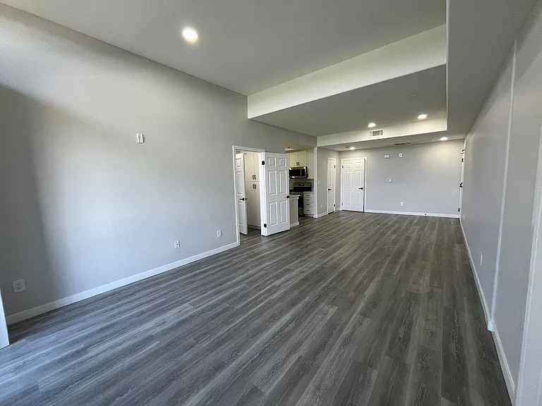 2820 Sawtelle Blvd — Photo 137