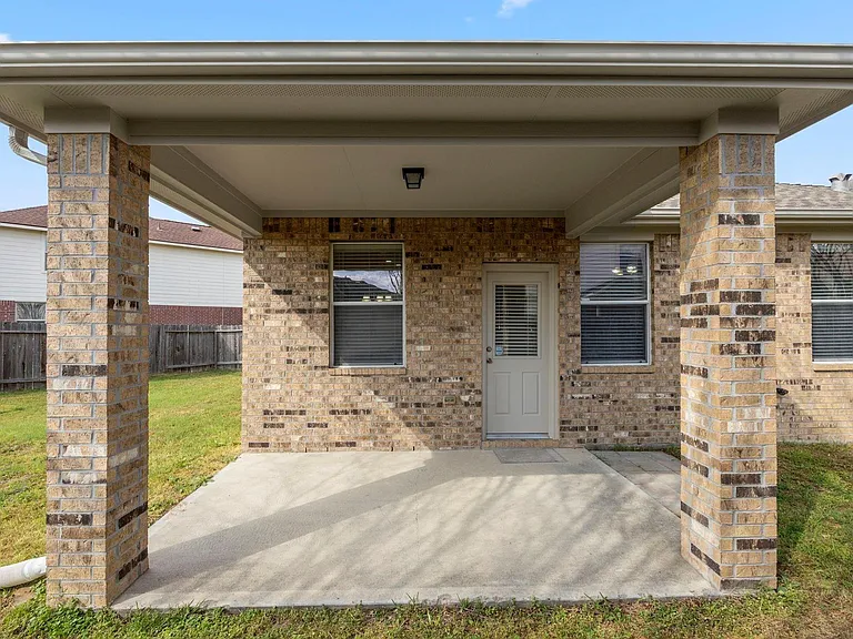 20935 Brodie Ln — Photo 23