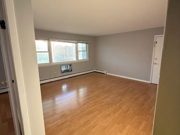 4337 Prescott Ave #2C — Photo 9