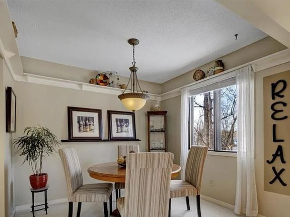 5th image of 2749 Upland Ct N #2749
