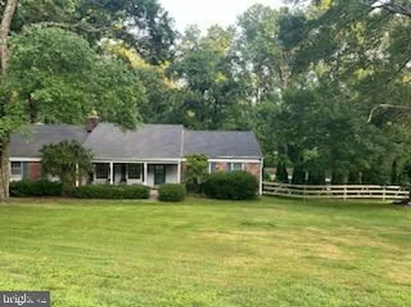 84 Wendy Ln, Glen Mills, PA 19342