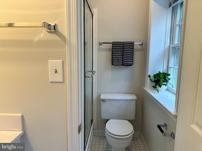 4847 Chevy Chase Dr #172 — Photo 11