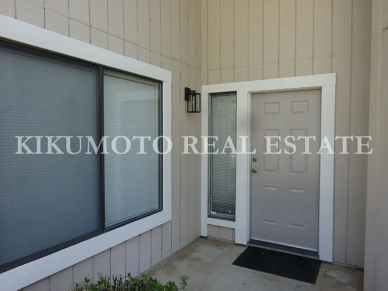 6891 Steamboat Way — Photo 10