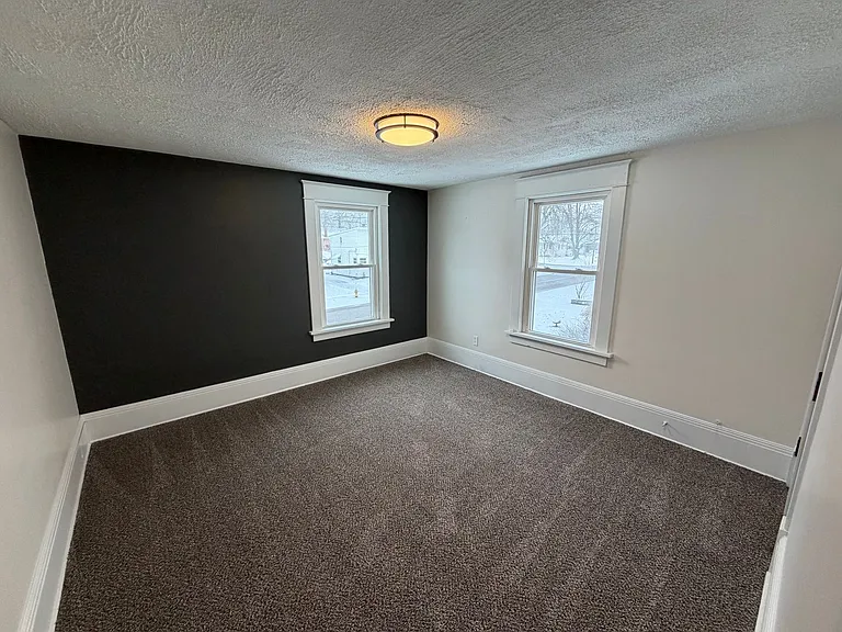 443 S Union Ave — Photo 12