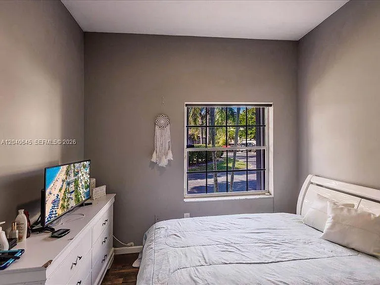 21475 SW 90th Pl — Photo 25