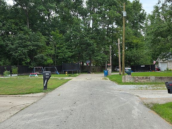 4th image of 336 Cherry St