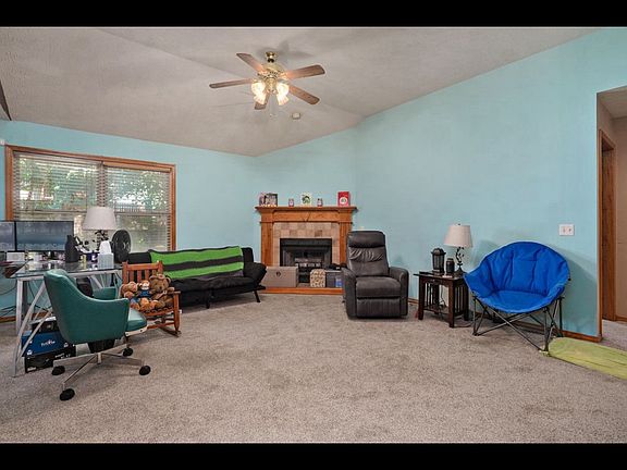 2nd image of 2571 N West Ave