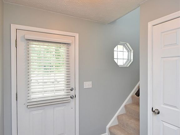 5th image of 2335 Antoinette Way