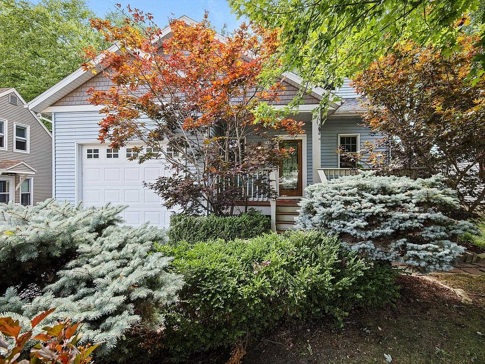 1st image of 1438 Sheridan Dr