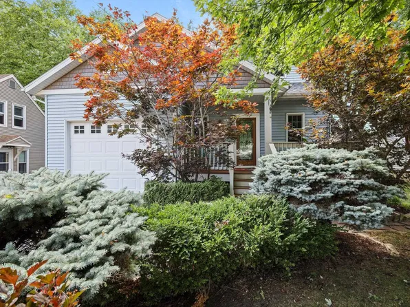 1438 Sheridan Dr, Madison, WI 53704