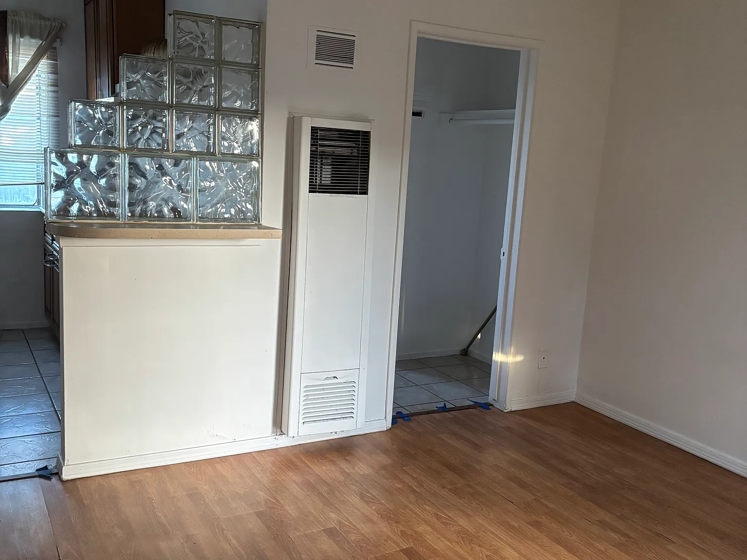 Studio, 300 sqft, $1,500 — Photo 2