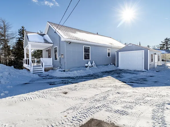 15 Benaquist Way, Harpswell, ME 04079