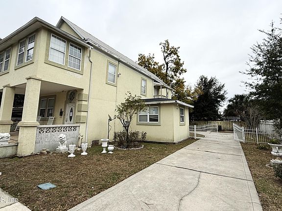 3rd image of 1034 UNION Street