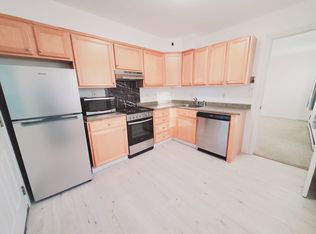 34 Faucett St #3, Stamford, CT 06906