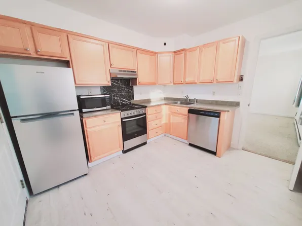 34 Faucett St #3, Stamford, CT 06906