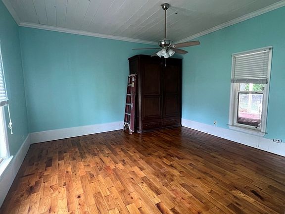 4th image of 308 Lucas Ave