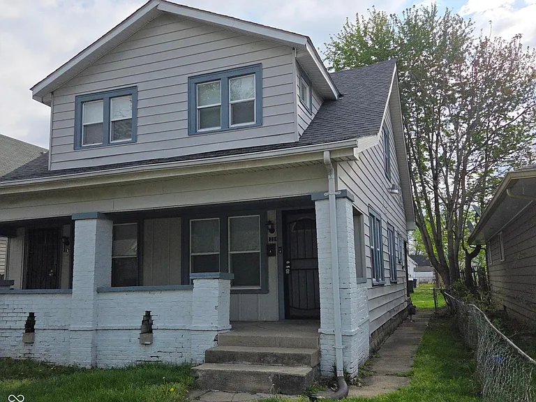1339 Lee St — Photo 2