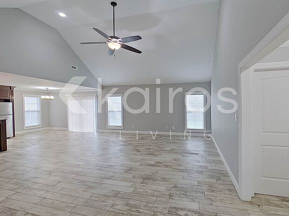 5th image of 122 Cottonwood Dr