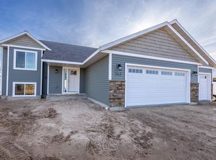 763 Red Sunset Ct, Plover, WI 54467