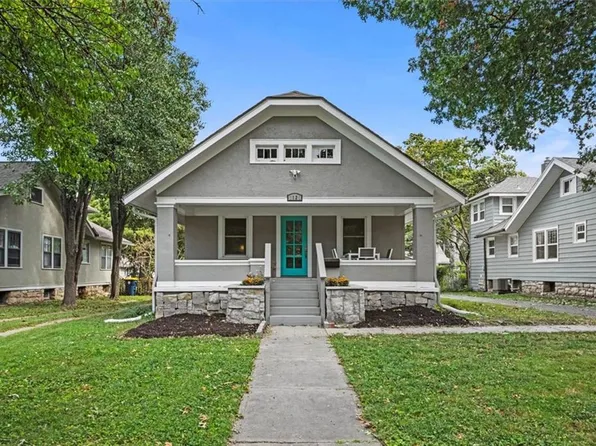7125 Pennsylvania Ave, Kansas City, MO 64114