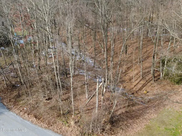 244 White Birch Dr, Scranton, PA 18504